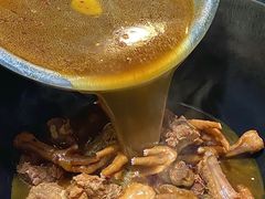 -哈尔滨烧烤·山河村铁锅炖(交大店)