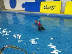 -嘻游纪亲子游泳中心(天佑城店)