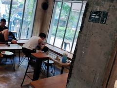 靠窗位-来回·咖啡(天河南店)