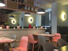 -樱花里音乐餐吧·牛扒椰子鸡(东圃店)