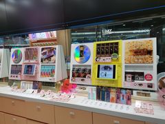 -4iNLOOK美瞳店(龙之梦购物中心虹口店)