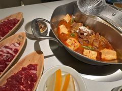 -左庭右院鲜牛肉火锅(金山万达店)