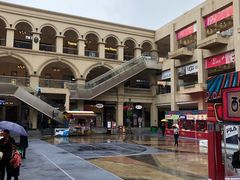 -王府井奥莱临潼小镇(临潼店)