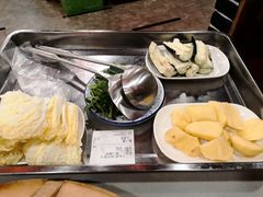 -小火炕铁锅炖鱼