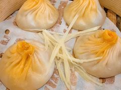 自家手拆蟹粉小笼包-苏小柳点心·手作小笼包(浦东嘉里城分院)