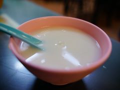 杏仁茶-汕头街四果汤