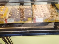 -85度C(生甜甜圈研究工坊·上海松江人民北路店)