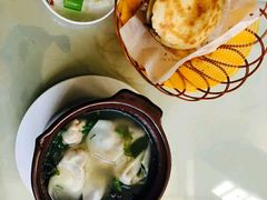 -闫家驴肉老店(华电一校店)