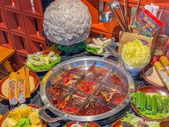 -憨孃孃·重庆老火锅(红山黑金店)