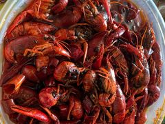 -扒虾小妹儿麻辣海鲜(宏图街店)