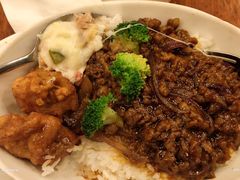 -玛格萝妮比萨屋(四平店)