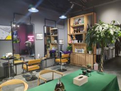 -MOVAN  HAIR莫凡匠人发型屋