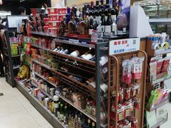 -全家便利店(王府井大街店)