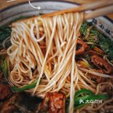 碳水精们一起云嗦面｜私藏版好恰锅盖面🍜