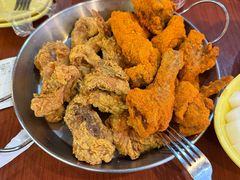 -BHC炸鸡(明洞总店)