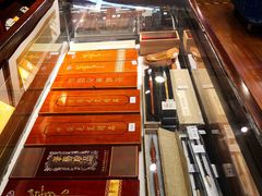-新华书店(泉城路店)