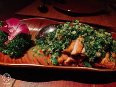 大理风味葱椒鸡-花马天堂云南餐厅 Lost Heaven(高邮路店)