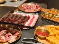 -何发发和牛烧肉·鳗鱼榴莲放题自助(乐峰广场店)