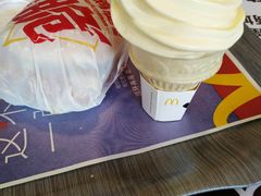 -麦当劳(长江西路得来速店)