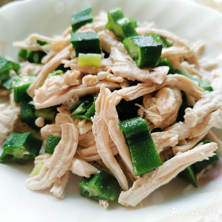 美味又减脂的秋葵鸡胸肉沙拉