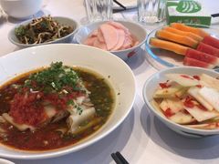 -黔蘑菇四季餐厅(观山湖店)