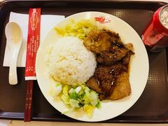 香草腿扒猪扒双拼饭-大圆碗(新兴路店)