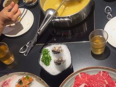-鲜入唯煮·港式海鲜牛肉火锅(金宝街店)