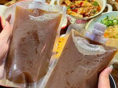-爆炸头阿姨小四川正宗川味小吃(无任何分店)