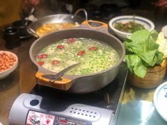 -钟掌勺忘不了地道湘菜(新天地假日广场店)