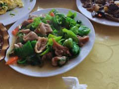 -华龙特色大骨鸡农家菜馆