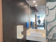 -麦当劳(虹梅路地铁站店)