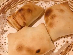 馕坑烤包子-巴扎美食·新疆菜·西域歌舞表演餐厅(新疆大厦店)
