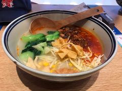 -刀小蛮半只鸡过桥米线(家乐福四元桥店)