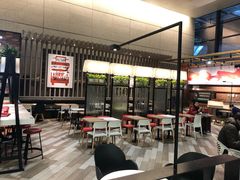 大堂-肯德基(虹桥机场T2北指廊精选外卖点店)