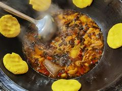 小鸡炖蘑菇-炮爷东北铁锅炖(棠安路店)