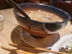 -缘生态云南菜·野生菌庭院餐厅(华侨城店)