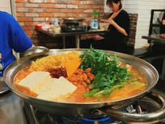 部队火锅-富乐满韩国正宗炸鸡韩国料理(虹泉路店)