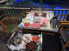 -二荆条·蜀鲜汇城市森林火锅