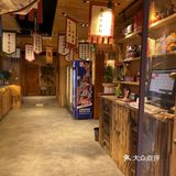 老板是正宗四川人，锅底的口味非常地道，红汤颜色鲜亮