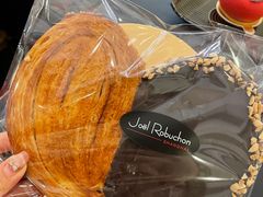 -Salon de The de Joel Robuchon(外滩18号店)