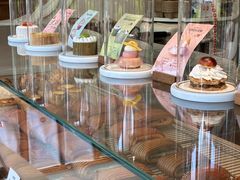 -VERIE BAKEHOUSE
