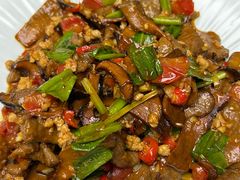 -云海肴·汽锅鸡·云南菜(天山百盛优客店)