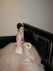 -Renee芮亦婚纱