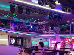 -巴特餐饮6加1音乐餐吧·新疆菜