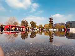 -龙华寺