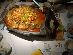-江边城外烤全鱼(世茂广场店)