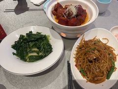 -有红鸡毛店·川菜(建设路店)