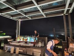 -瑰丽酒店·海吧·天际下午茶·现场DJ·天台酒吧