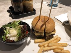 牛肉汉堡-Gray Whale 灰鲸餐厅(北美N1店)