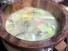 -秋语木桶鱼.酸菜鱼(开发区火车站店)